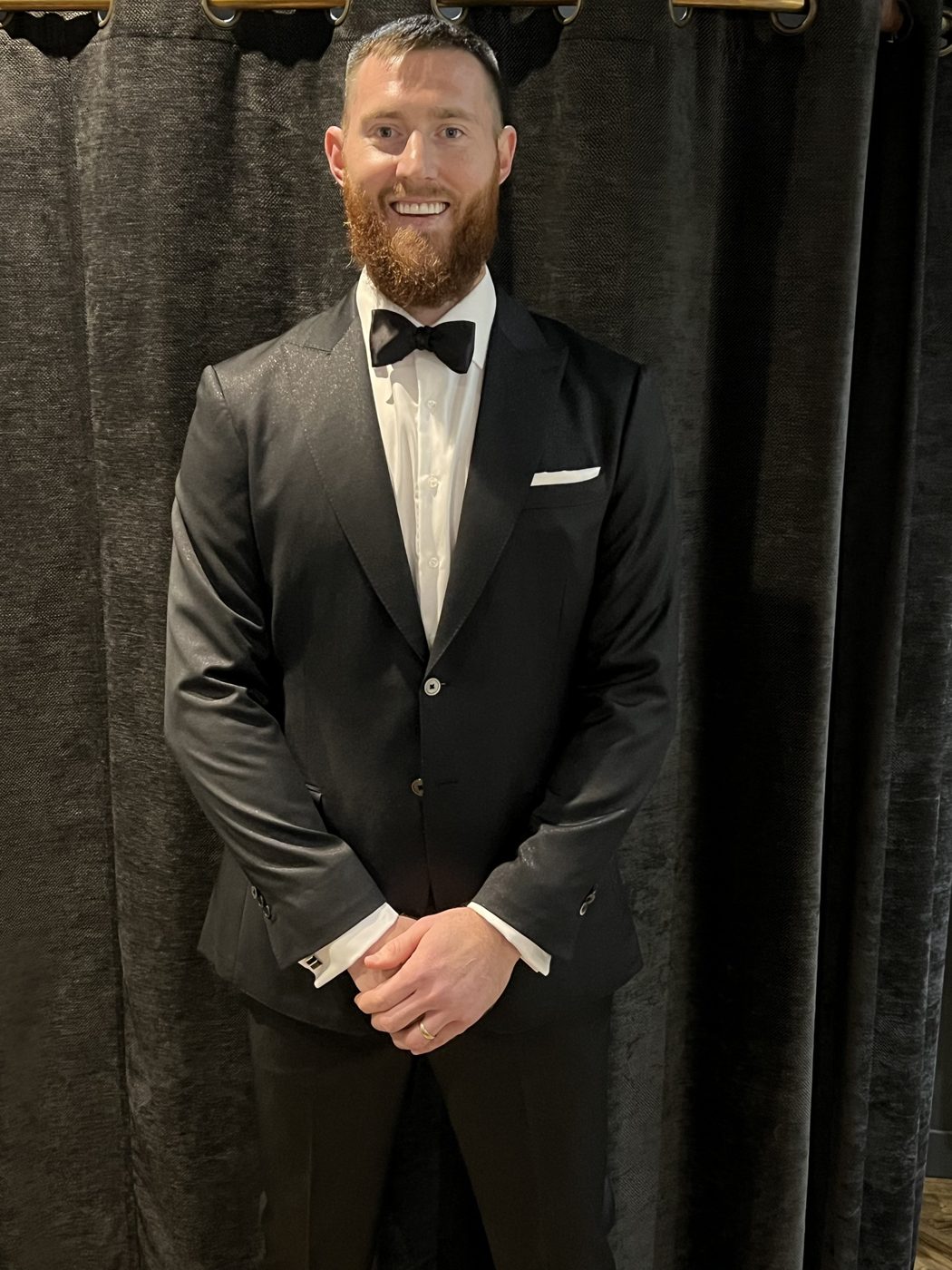 Aron Baynes in a black dinner suit and bow tie